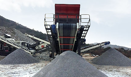 山西时产300-400吨石灰石移动破碎生产现场